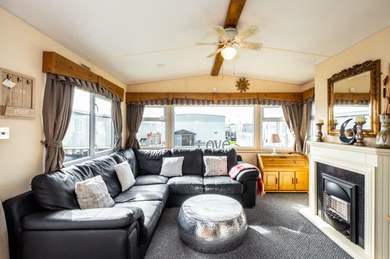 ホテルCaravan Beach Holiday Saint Osyth エクステリア 写真