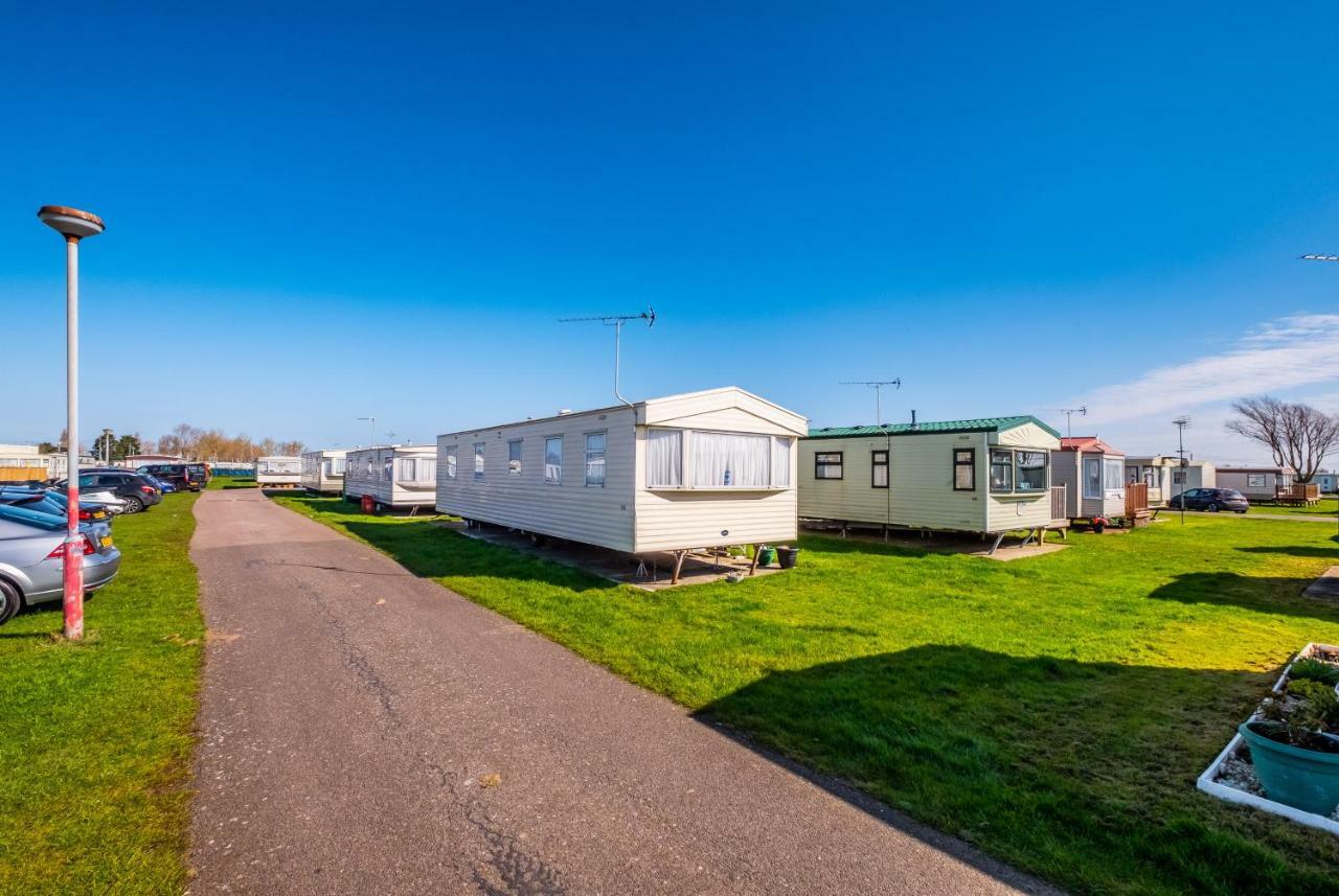 ホテルCaravan Beach Holiday Saint Osyth エクステリア 写真
